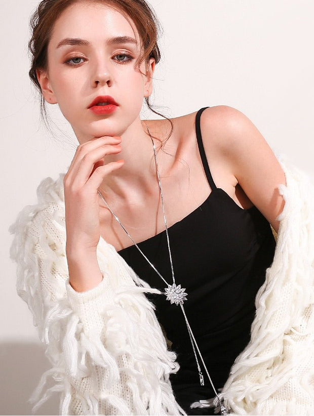 Crystal Snow Floral Necklace - Prime Adore