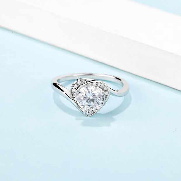 Lovely Heart Moissanite Ring - Prime Adore