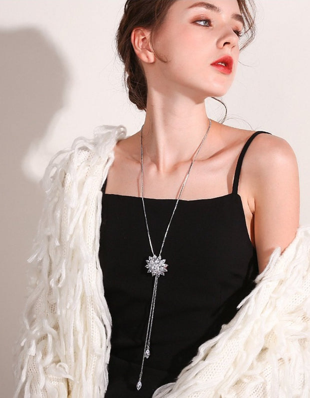 Crystal Snow Floral Necklace - Prime Adore