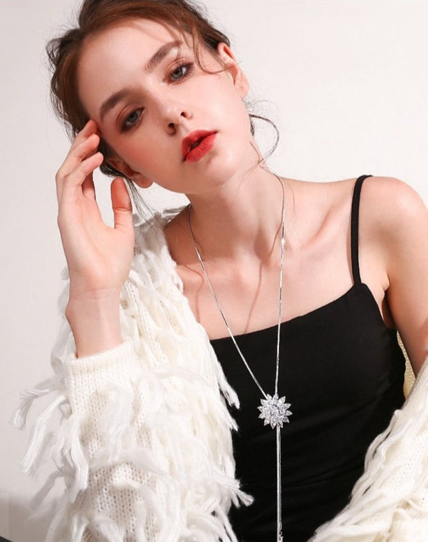 Crystal Snow Floral Necklace - Prime Adore