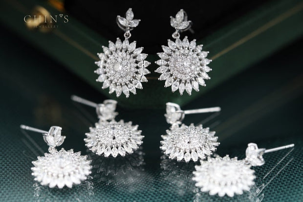 Signature Sunflower Diamond Earrings - Prime Adore