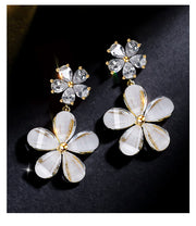 Dainty White Flower Earrings - Prime Adore