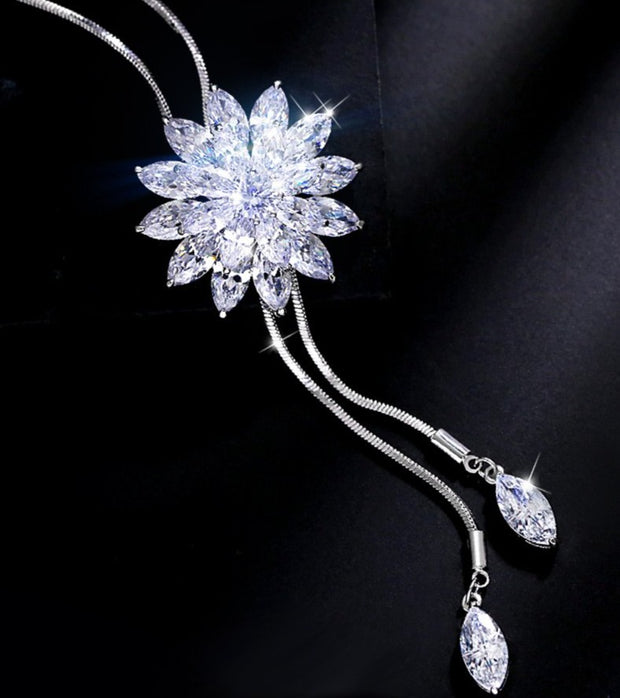 Crystal Snow Floral Necklace - Prime Adore
