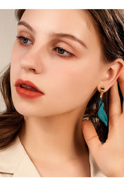 Modern Twist Earrings - Prime Adore