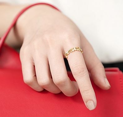 Sparkling Gold Waves Ring - Prime Adore