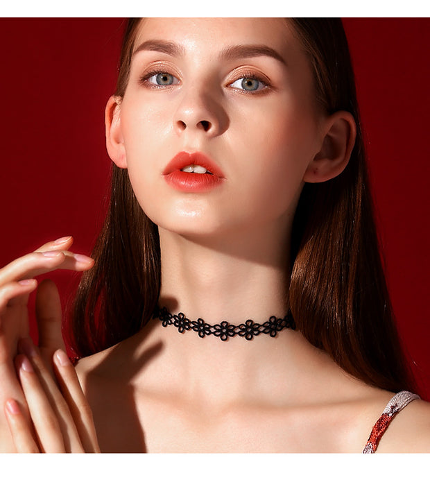 Diamond Flower Choker - Prime Adore