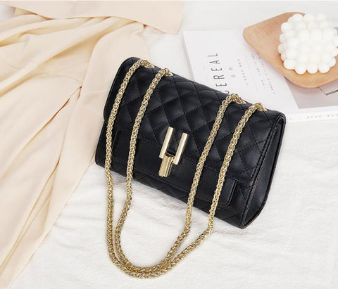 Lingge Chain Leather Bag - Prime Adore