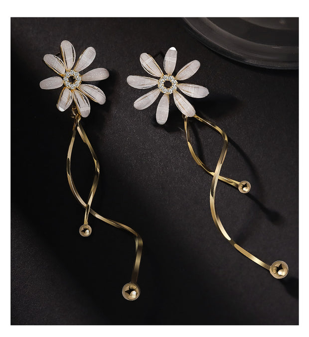 White Flower Twirls Earrings - Prime Adore